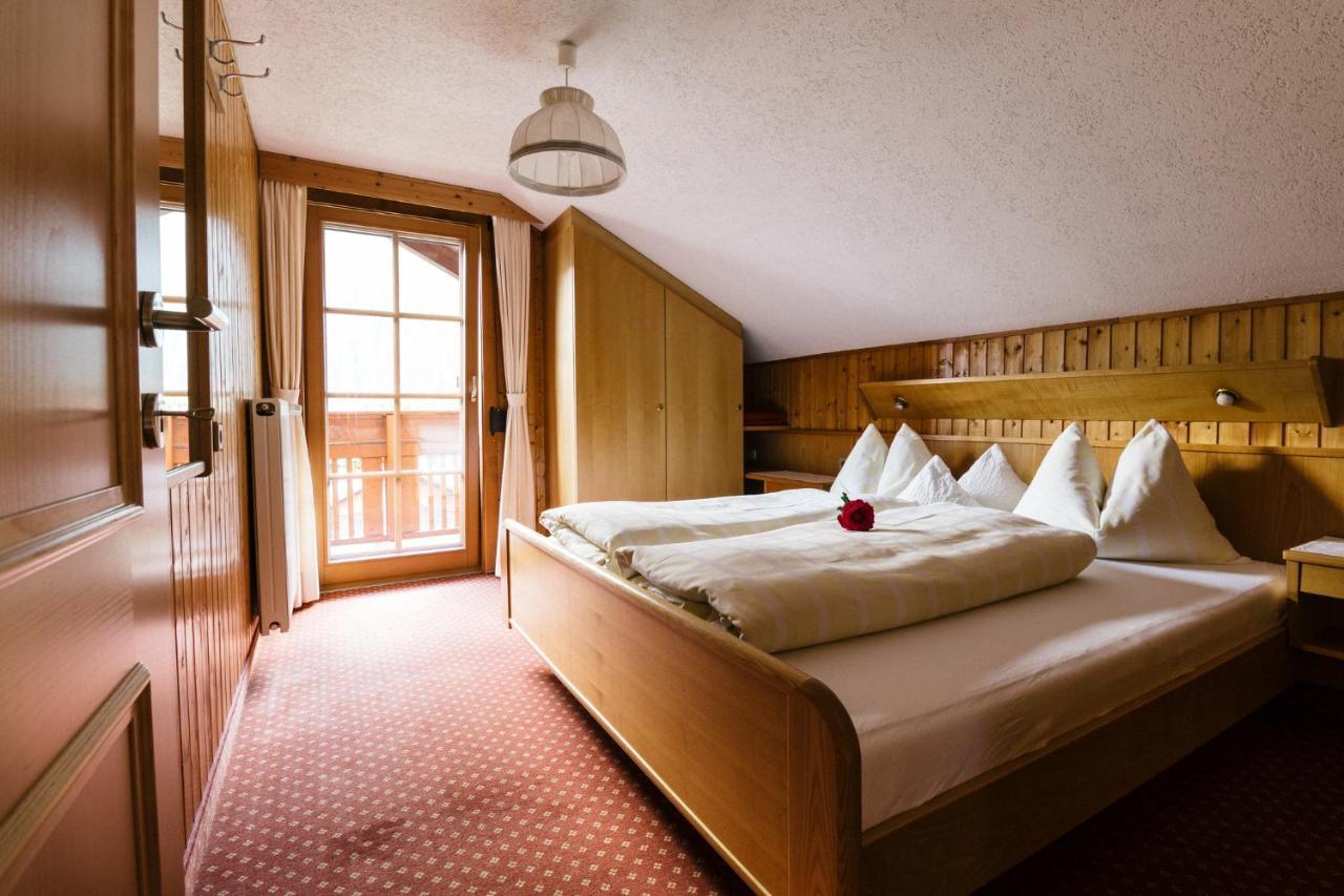 Gaestehaus Berger Sankt Jakob in Defereggen Bagian luar foto