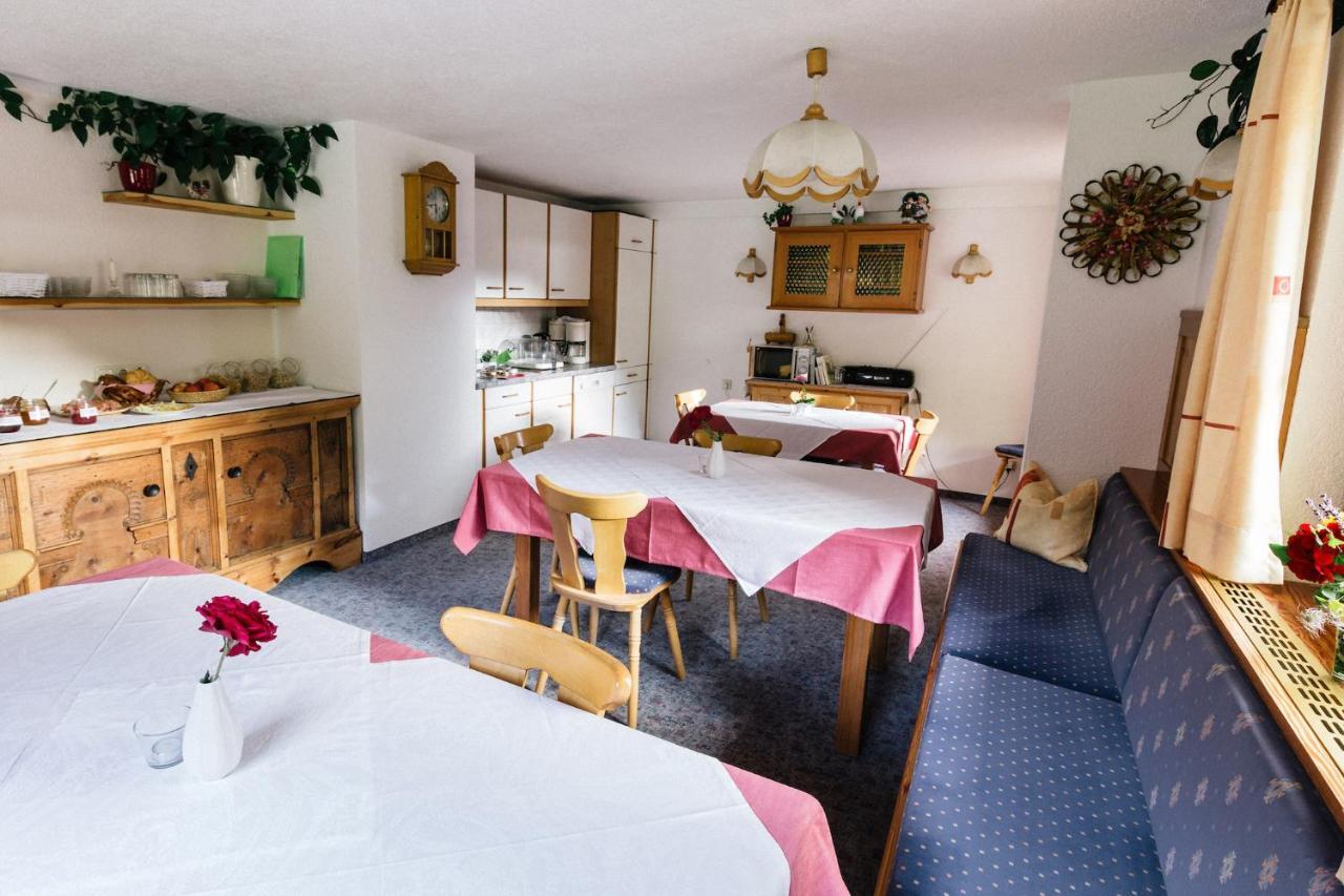 Gaestehaus Berger Sankt Jakob in Defereggen Bagian luar foto